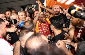 Victor Osimhen receives massive welcome in Istanbul ahead of Galatasaray transfer