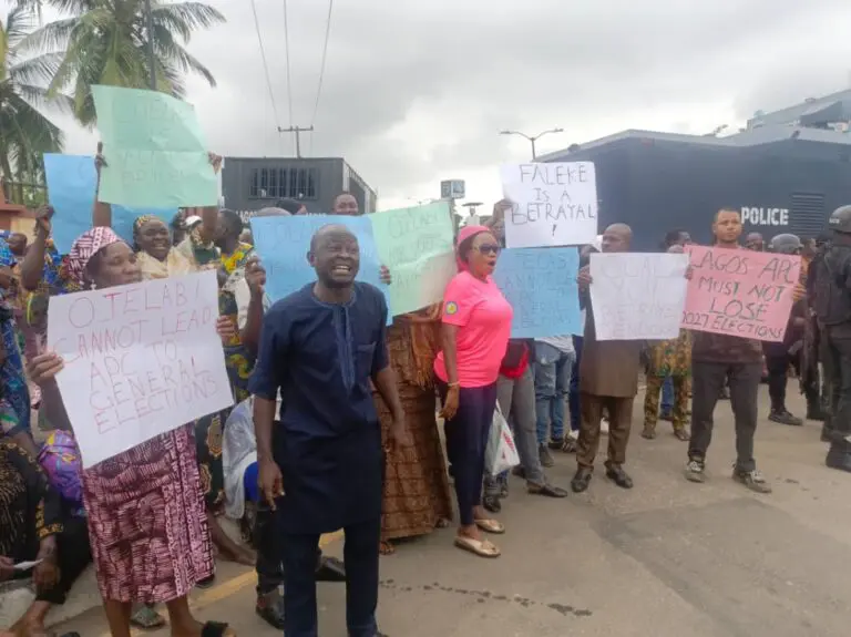 APC members protest in Lagos, demand removal of state chairman