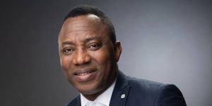 Omoyele Sowore released after 3 days in police custody