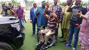 Gov Makinde gifts Yinka Ayefele SUV after Music House fire