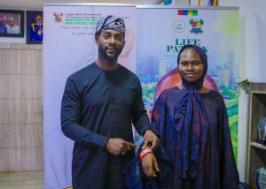 Mandy-Kiss-app-1024x731